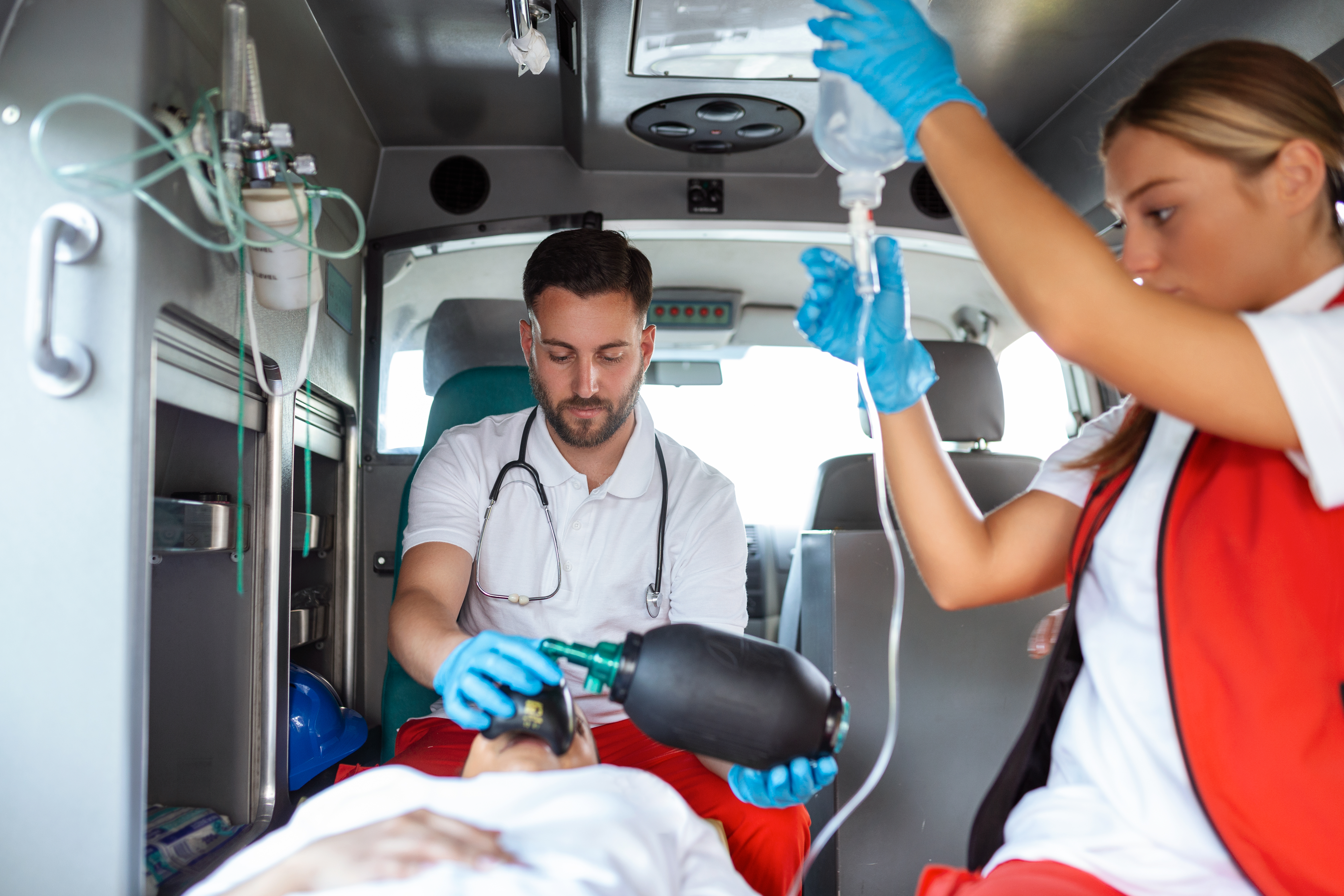 Choosing the Best Ambulance Service in Basti | Med Cab